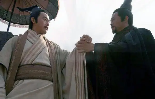 历史赢华和赢疾是谁的儿子？