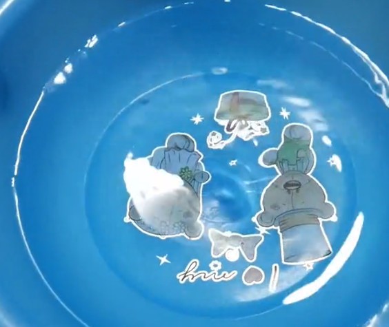 芒果汁弄衣服上了怎么洗掉呀??