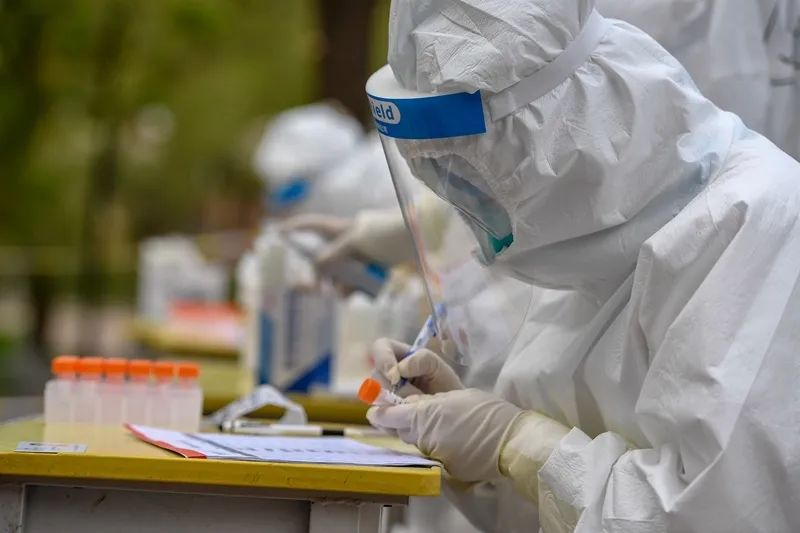 哈尔滨对主动核酸检测阳性人员奖励1万元，会有哪些影响呢？