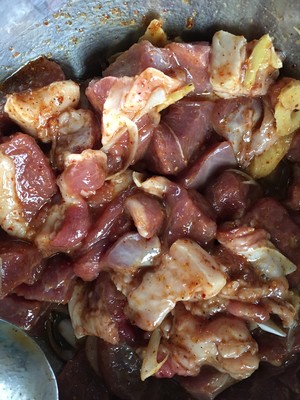 烤羊肉串腌制方法？