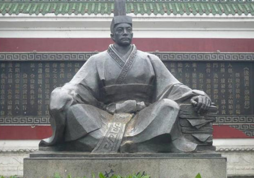 历史上的蔡伦是怎样的，能不能定性为奸臣？