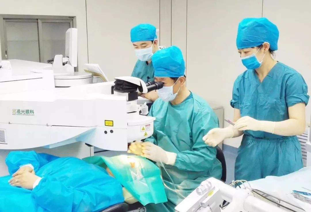 近视眼手术有哪些后遗症？