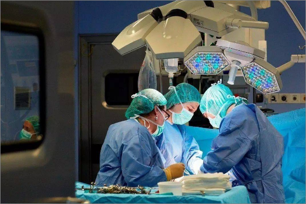 危在旦夕的意思