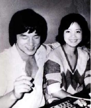 邓丽君和成龙是什么关系啊