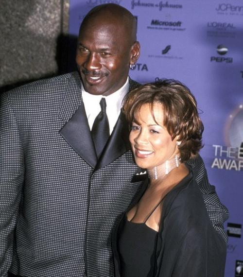 乔丹为什么会和相爱17年的胡安妮塔离婚呢？