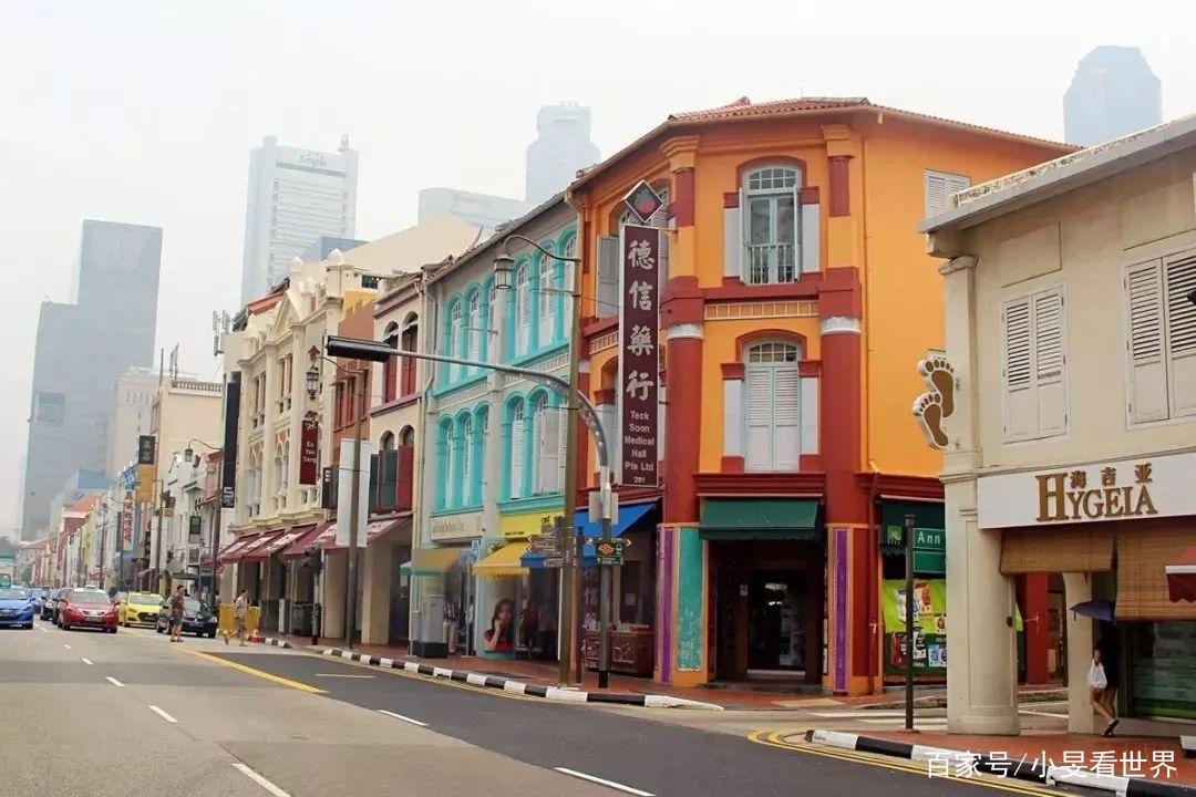 有很多人都选择去新加坡工作，在新加坡打工需要多少成本呢？