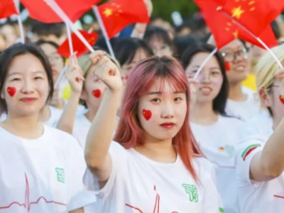 4000名北大师生用歌声穿越百年，从他们的歌声中你听出了什么？