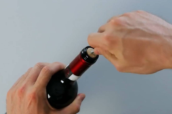 葡萄酒怎么打开？