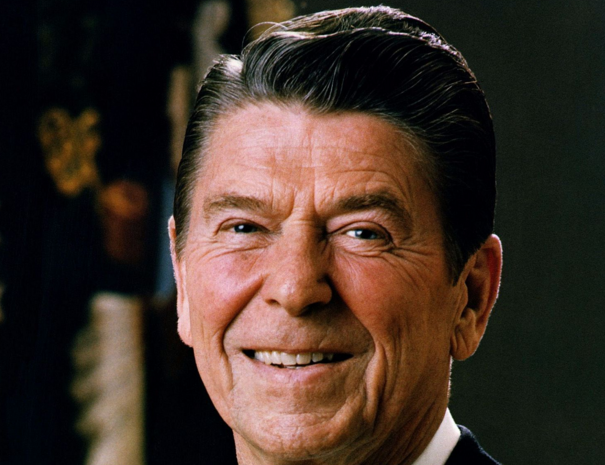 里根总统简介