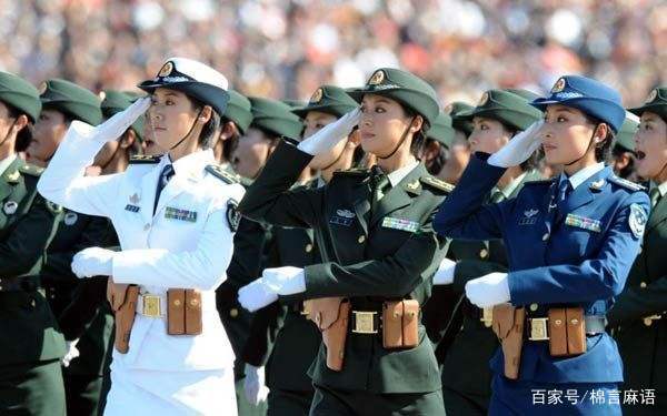 当女兵时要训练什么？