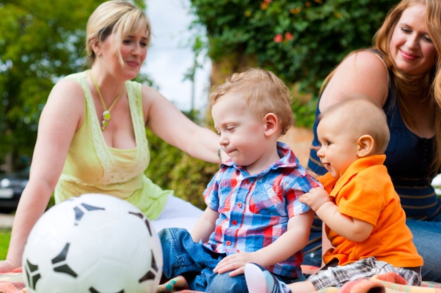 孩子两岁了还不会说话正常吗？