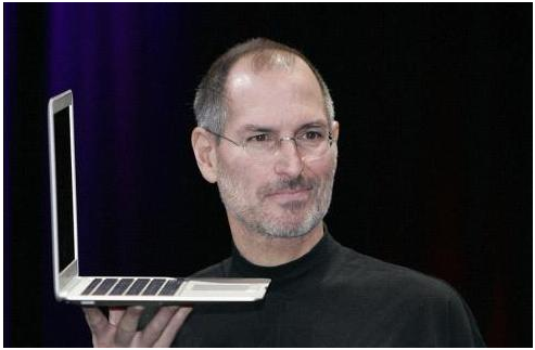 纪念乔布斯逝世十周年，他的一生有多传奇？