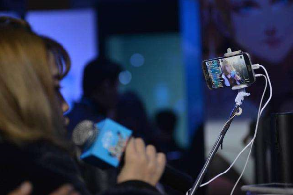 怎么才可以开YY直播？