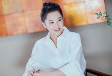 许晴不再隐瞒，坦言和华晨宇很相爱，他们两人到底是什么关系呢？