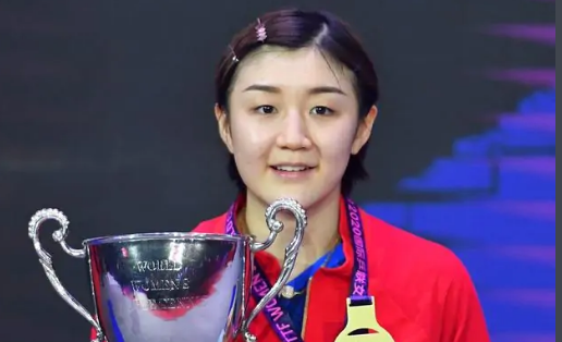 陈梦黄晓明的关系是什么？,