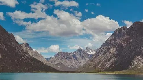 中国最大内陆咸水湖是什么？