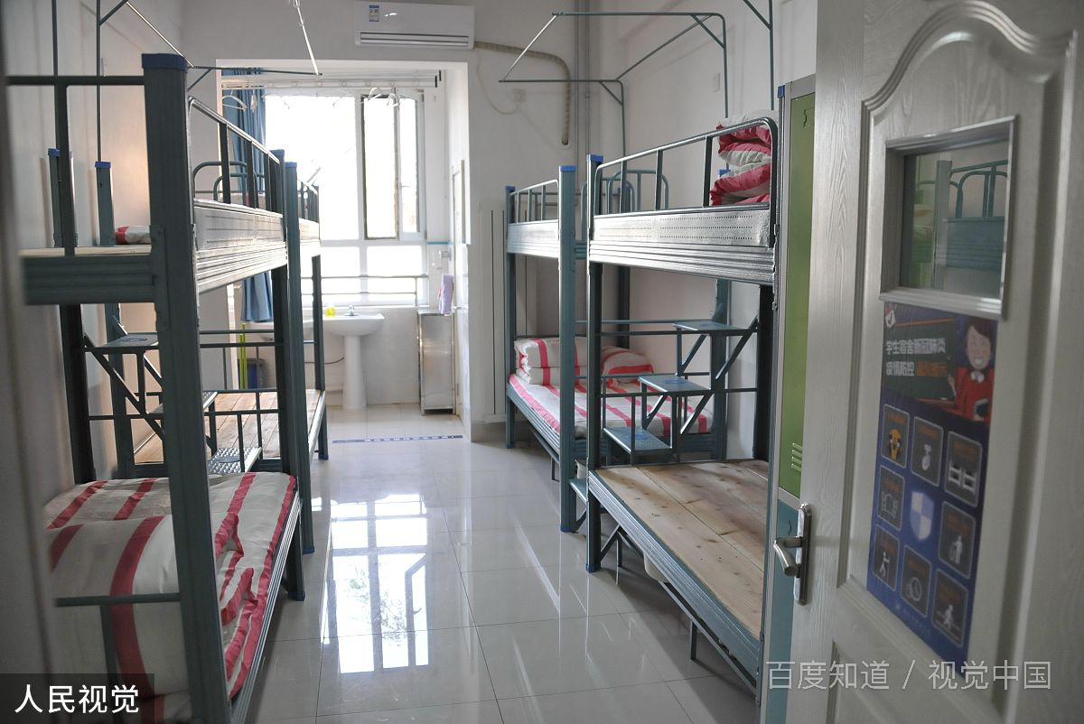 高三复读一年的费用是多少