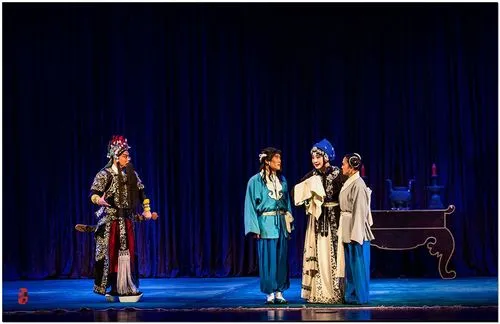 评剧原分为东路和西路两派为什么西路评剧现在已经听不到了？