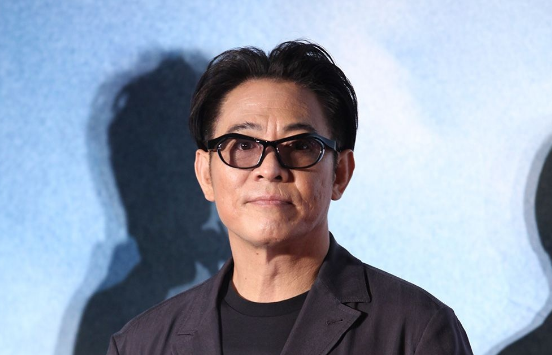 她是李连杰的金牌搭档，曾跟着李连杰多年却不拿一分钱，这个人是谁？