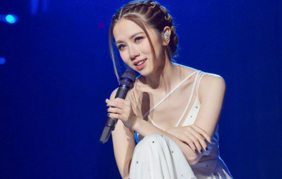 邓紫棋《后会无期》这首歌主要代表什么含义？