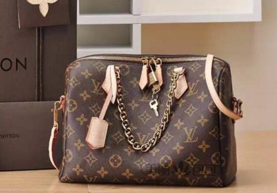 lv英文官方网站是哪个？