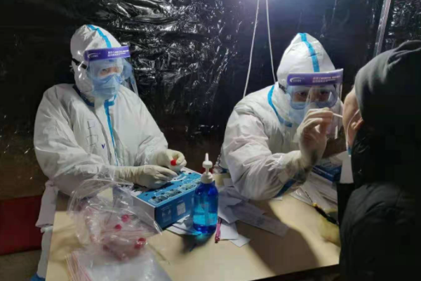 郑州公检法不戴口罩等行为涉嫌违法犯罪，起到了怎样的警示作用？