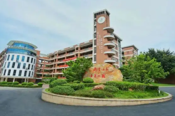 东莞八大名校排名高中