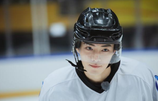 肖战工作室再发文谴责营销号,为何网友看见后却纷纷感谢华莱士?