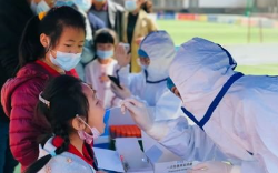 上海母女拒绝做核酸,称泄露人类基因,此事最终是如何解决的?