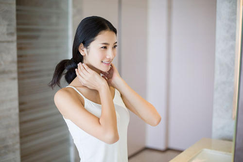 护肤中心被查出兽用注射器，医美行业为何出现很多问题呢？