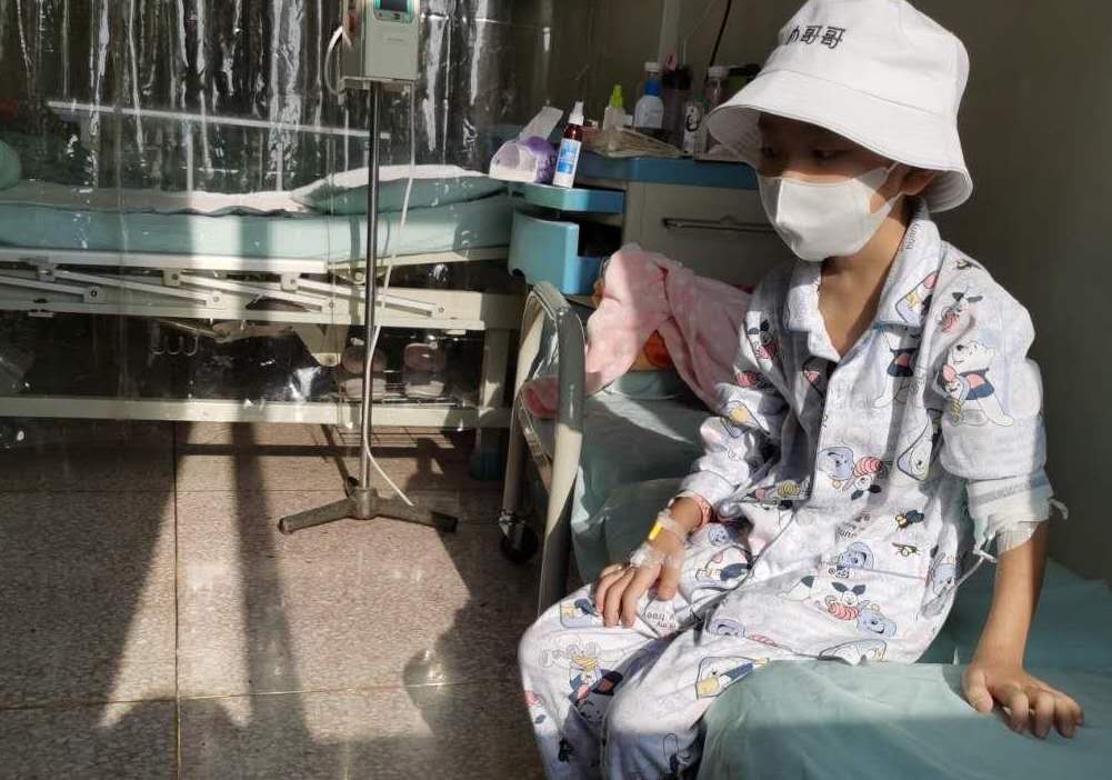 12岁男孩确诊肺癌晚期，男孩是因为什么患肺癌的？