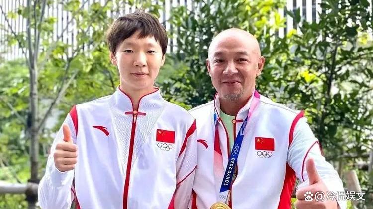 在未来的女乒领军人物中,王曼昱和孙颖莎谁的地位相对高一些?为什么?