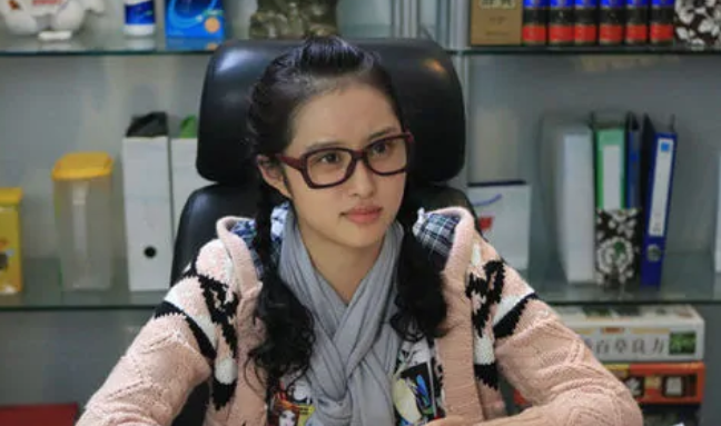 《丑女无敌》演员表