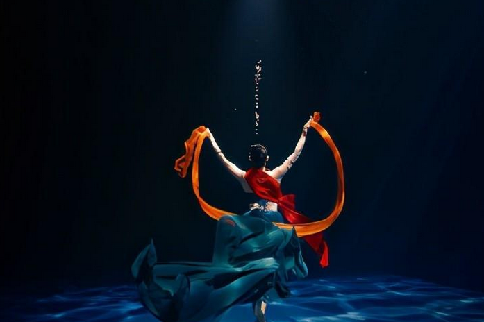 《洛神水赋》女演员谈节目走红，这部神作有何看点？