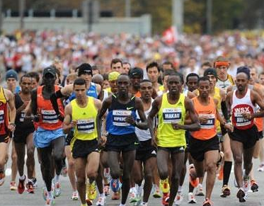 亲历者回忆甘肃马拉松经历,马拉松比赛出现事故主办方应该承担什么责任?