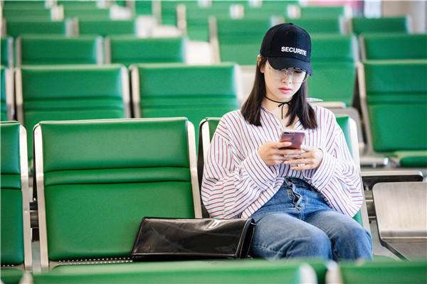 宋茜出演《陌生的恋人》一人分饰两角,你觉得宋茜的演技可以hold住吗?