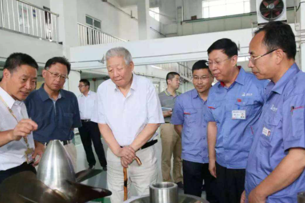 获得共和国勋章的人有哪些？