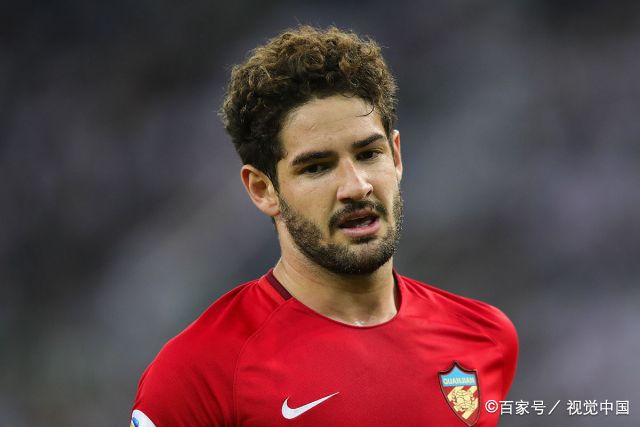 足坛新人一代代,持续向上发展的屈指可数,足坛谁是最为可惜的球员?