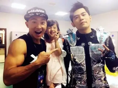 周杰伦好友刘畊宏移居上海,他今后是否会考虑在内地发展?