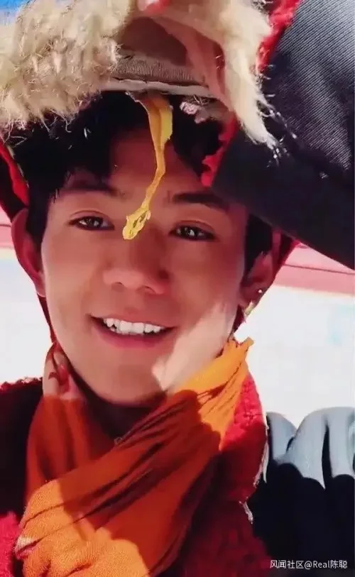 有一种好看，是观众觉得好看，丁真同款耳环在家乡走红，暗示了什么问题？