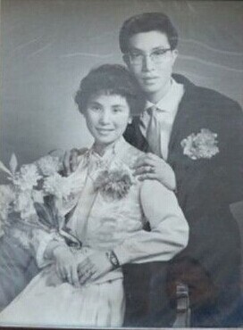 甄子丹的父母叫什么名字