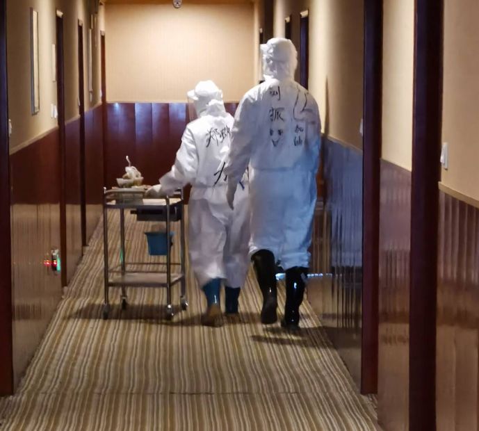 银川一女子为见男友擅自逃离隔离管控，她的行为会造成什么后果？