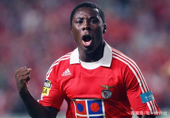 足坛新人一代代,持续向上发展的屈指可数,足坛谁是最为可惜的球员?