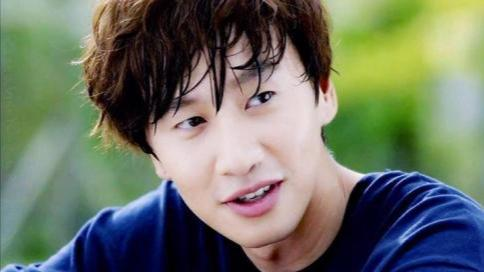 宋仲基李光洙现身友人婚礼，他们之间的友情是如何建立起来的？