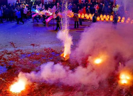 过年为什么要放鞭炮？放鞭炮的作用是什么？