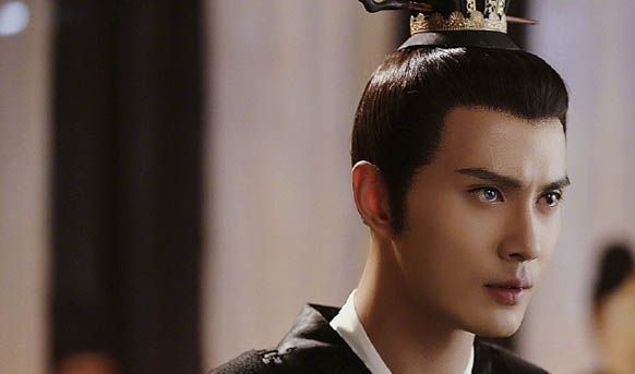 平均一年三部戏,四搭唐嫣,可徐正溪为何还不火?