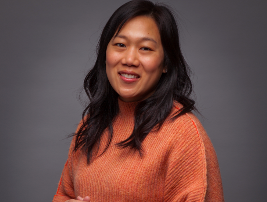 扎克伯格妻子是谁？