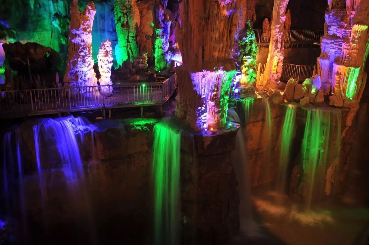 泰山地下大裂谷是怎么形成的,与东非大裂谷有什么不同?你会选择去吗?