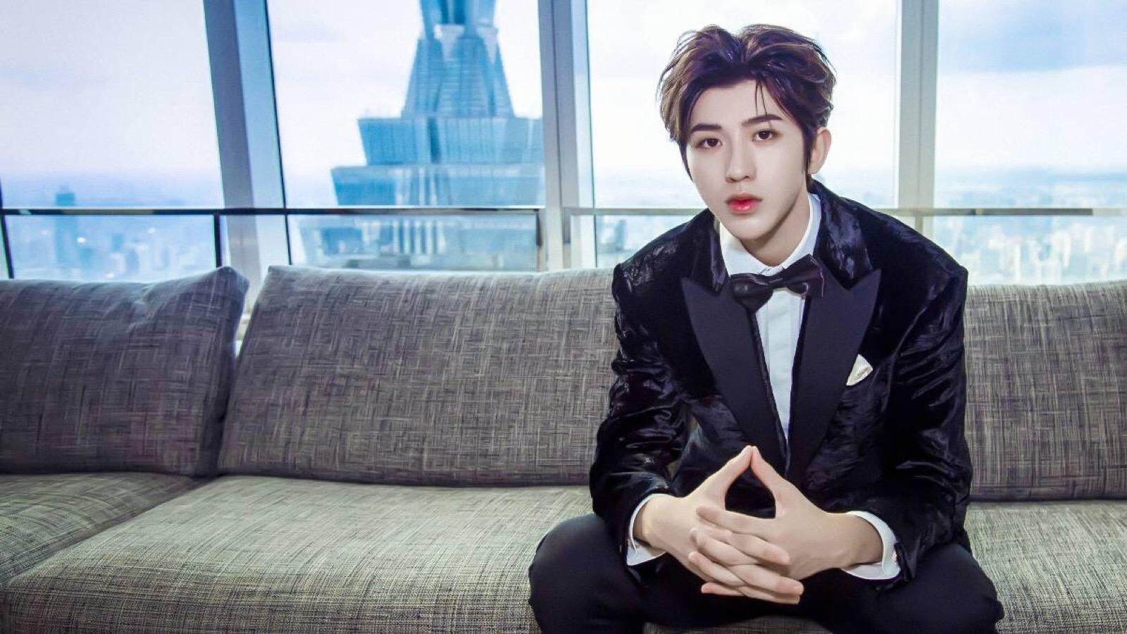 男明星的荧幕初吻都给了谁,肖战太羡慕,蔡徐坤太过于奇葩,你怎么看?