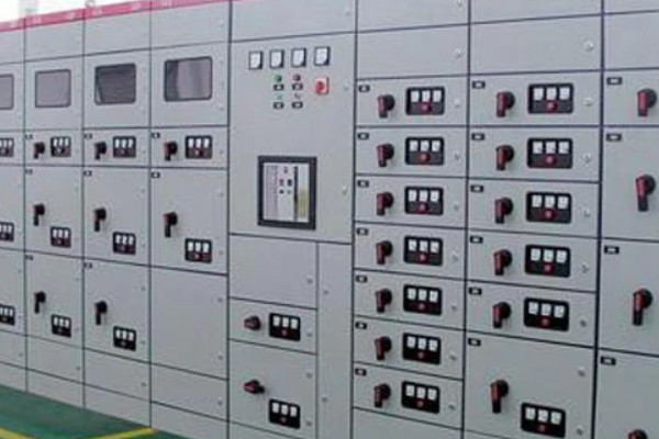 什么是配电装置?它包括哪些电气设备????